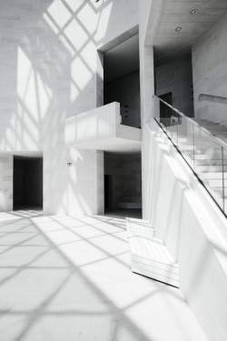 Mudam Luxembourg  (The Museum of Modern Art)

Architect: I.M Pei
©Alexandre Van Battel