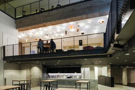 The foyer, a multifunctional place enabling multicultural exchanges