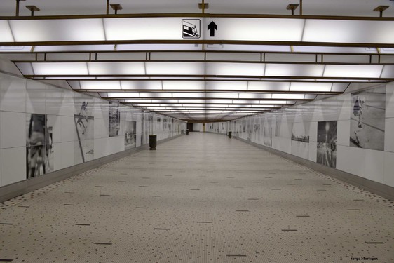 Couloir du métro de la Gare Centrale en septembre 2013 