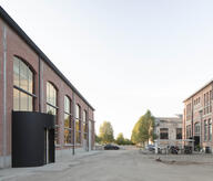 Conversion d'un bâtiment industriel en centre culturel