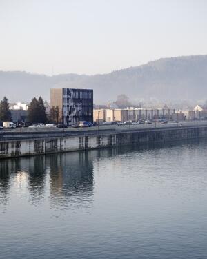 Depuis le pont sur la Meuse