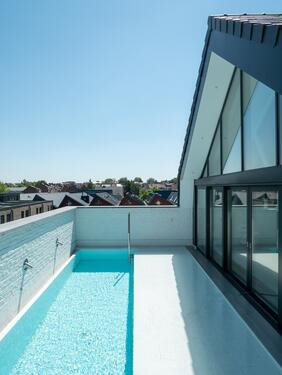 Loft with swimming pool