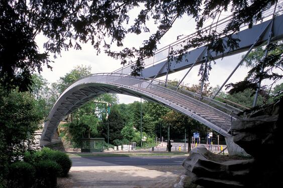 Passerelle de la Woluwe 2001 - Bureau d’Etudes NEY & Partners (Pierre Blondel Architectes, Jean-Marc Simon, Laurent Ney)