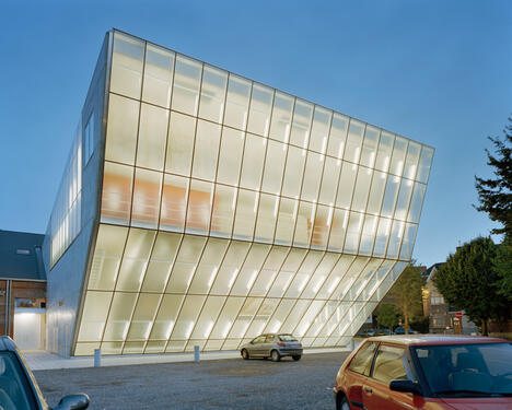 Théâtre Le Manège_Atelier d'architecture Pierre Hebbelincks_2006.