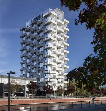 Reconstruction Of The Tower At Sint-Amandscollege / SAMYN and PARTNERS