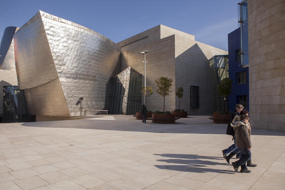 Franck GehryMusée d'Art Moderne, BilbaoEspagne, 2012