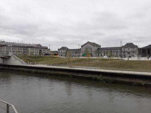 Des berges naturelles : une nouvelle façade pour cette entrée de ville majeure.