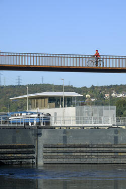 Poste de commande et passerelle 