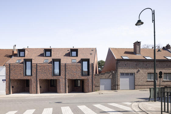 Façade avant complète