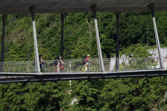 Pont de Tilff_deux niveaux dont un pour cyclistes